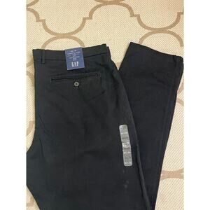 GAP Essential Black Khaki Slim GAP flex , size 40x32, MSRP $59.99